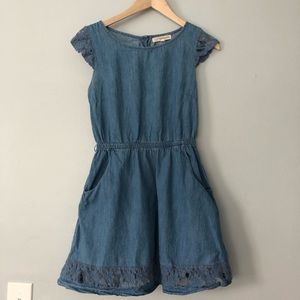 ✨6 for $15 sale ✨ Francescas denim dress